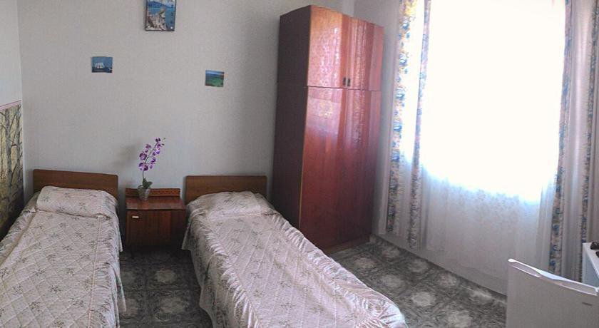 Гостиница Guest house on Volnistaya 66 Севастополь